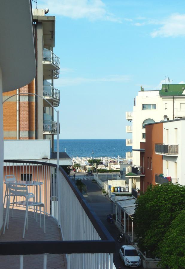 Hotel Luana Rímini Exterior foto