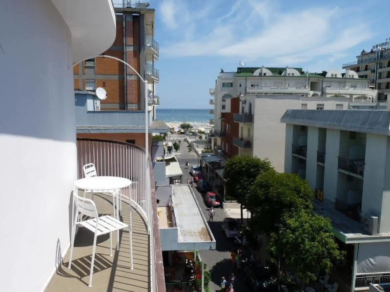 Hotel Luana Rímini Exterior foto
